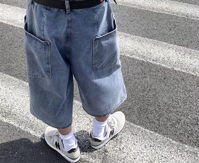 short-baggy-streetwear-417663.jpg